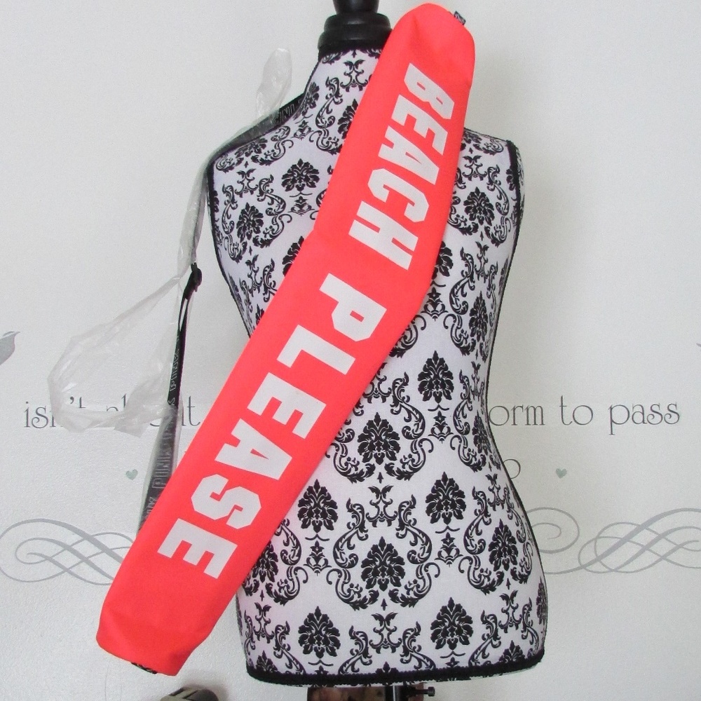 Victoria's Secret PINK Beach Shoulder Coole